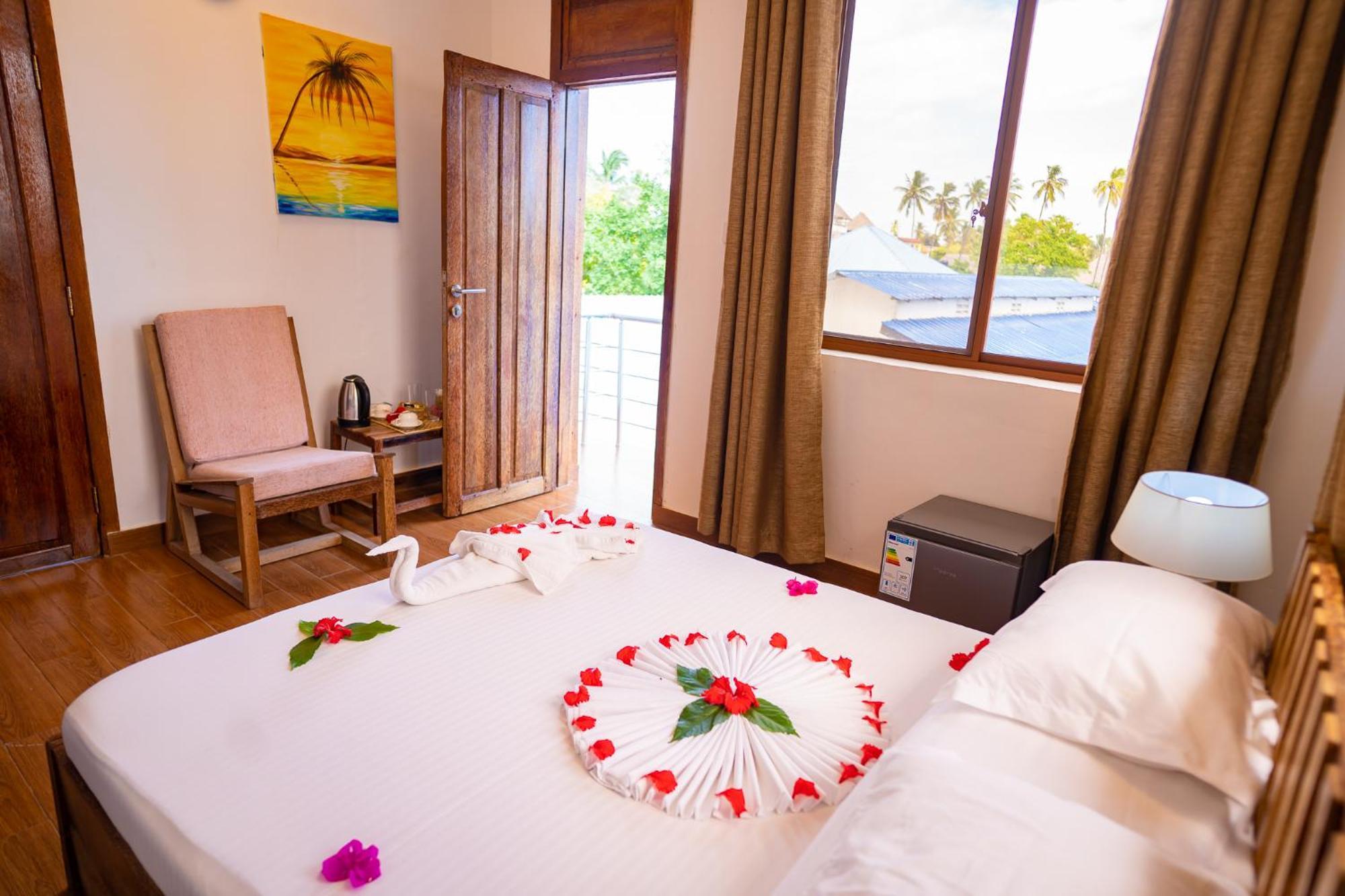 Aurora Beach Hotel Nungwi Ngoại thất bức ảnh